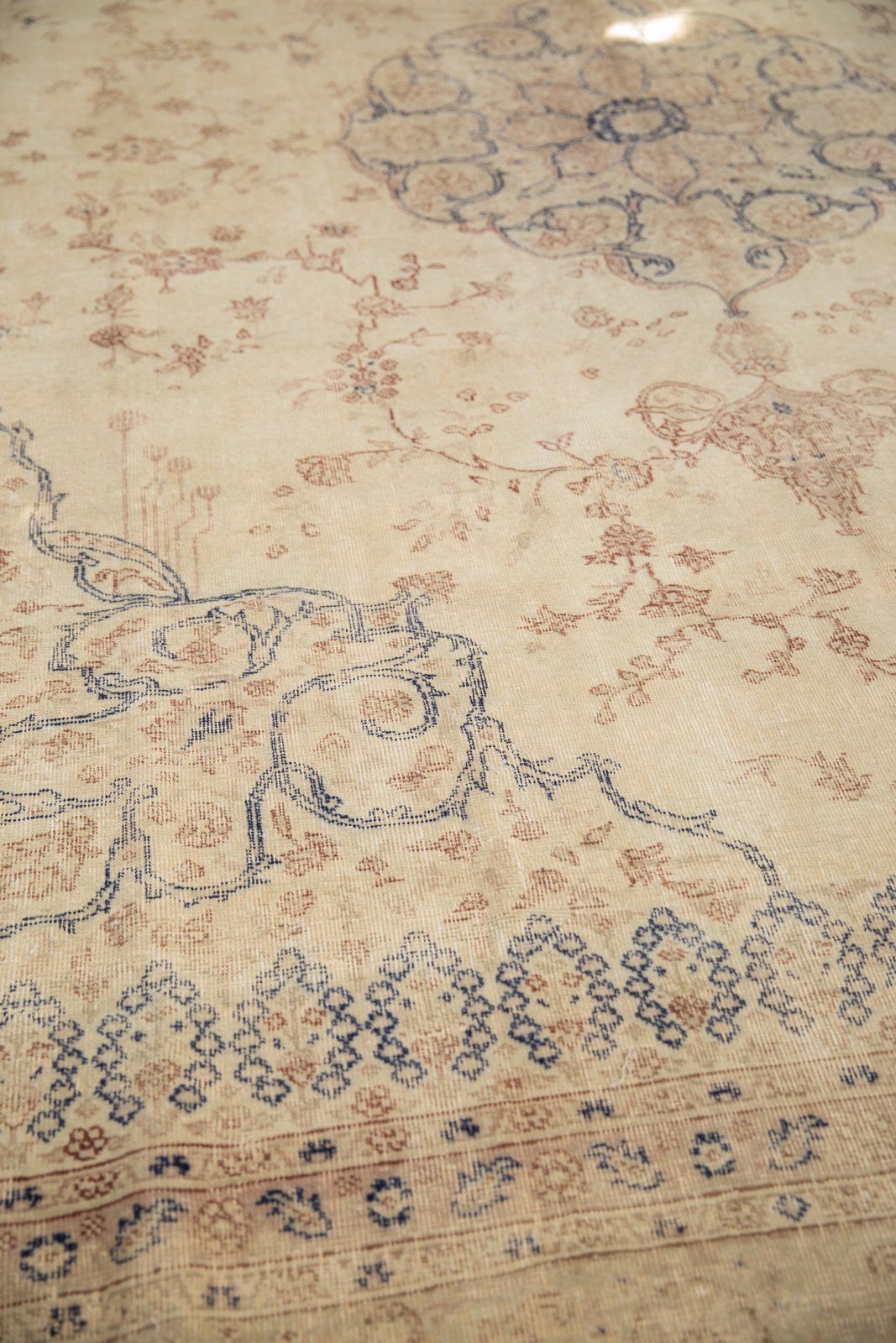 11x14.5 Vintage Distressed Sparta Carpet