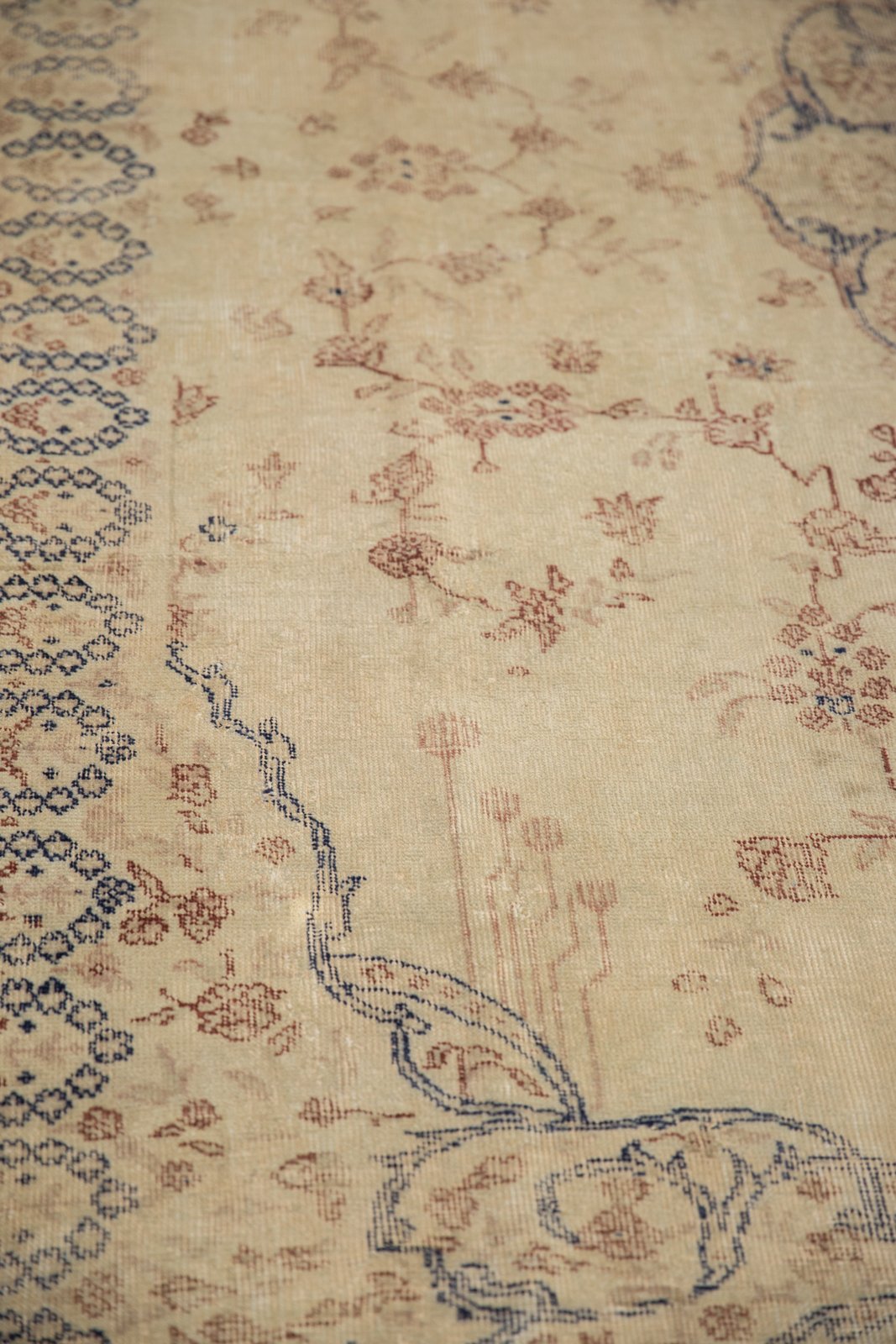 11x14.5 Vintage Distressed Sparta Carpet