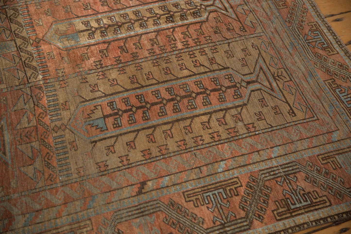 5.5x10 Vintage Distressed Belouch Carpet