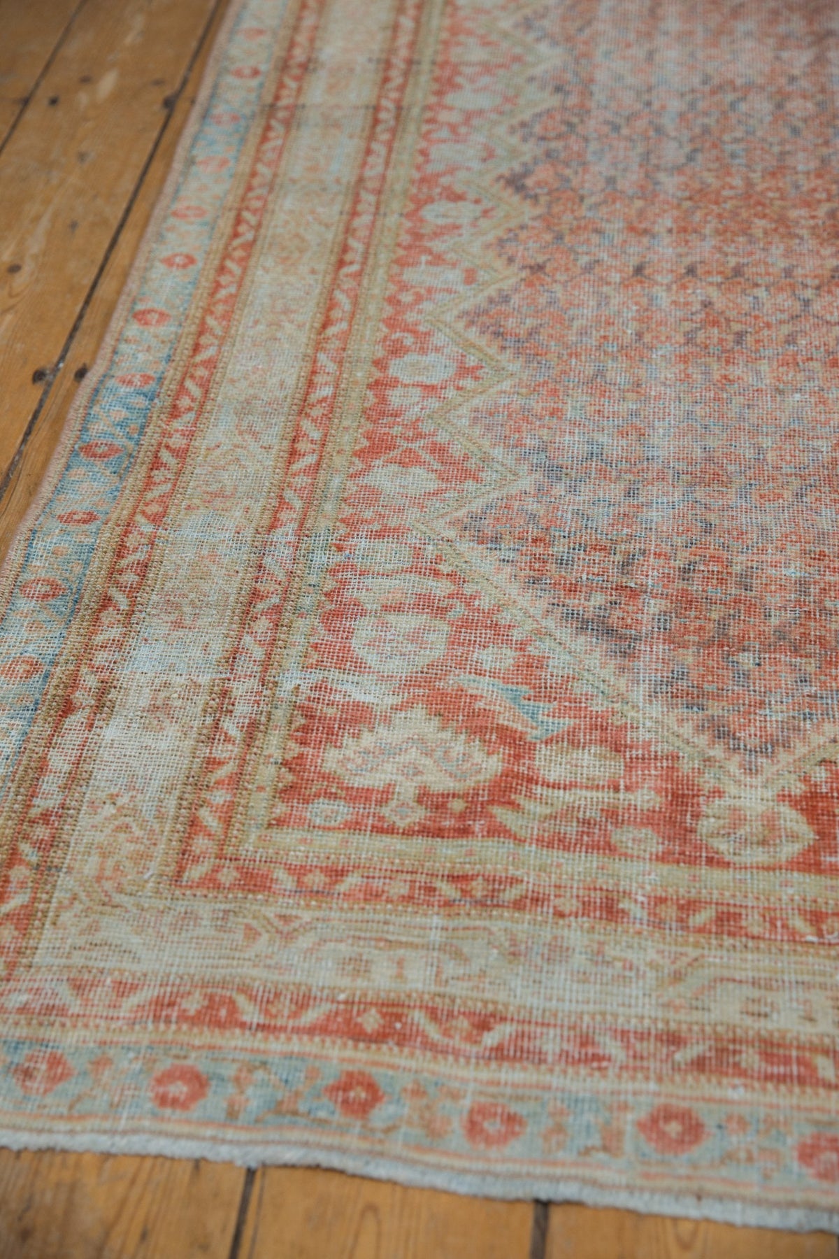3.5x13.5 Vintage Fine Distressed Mahal Rug Runner