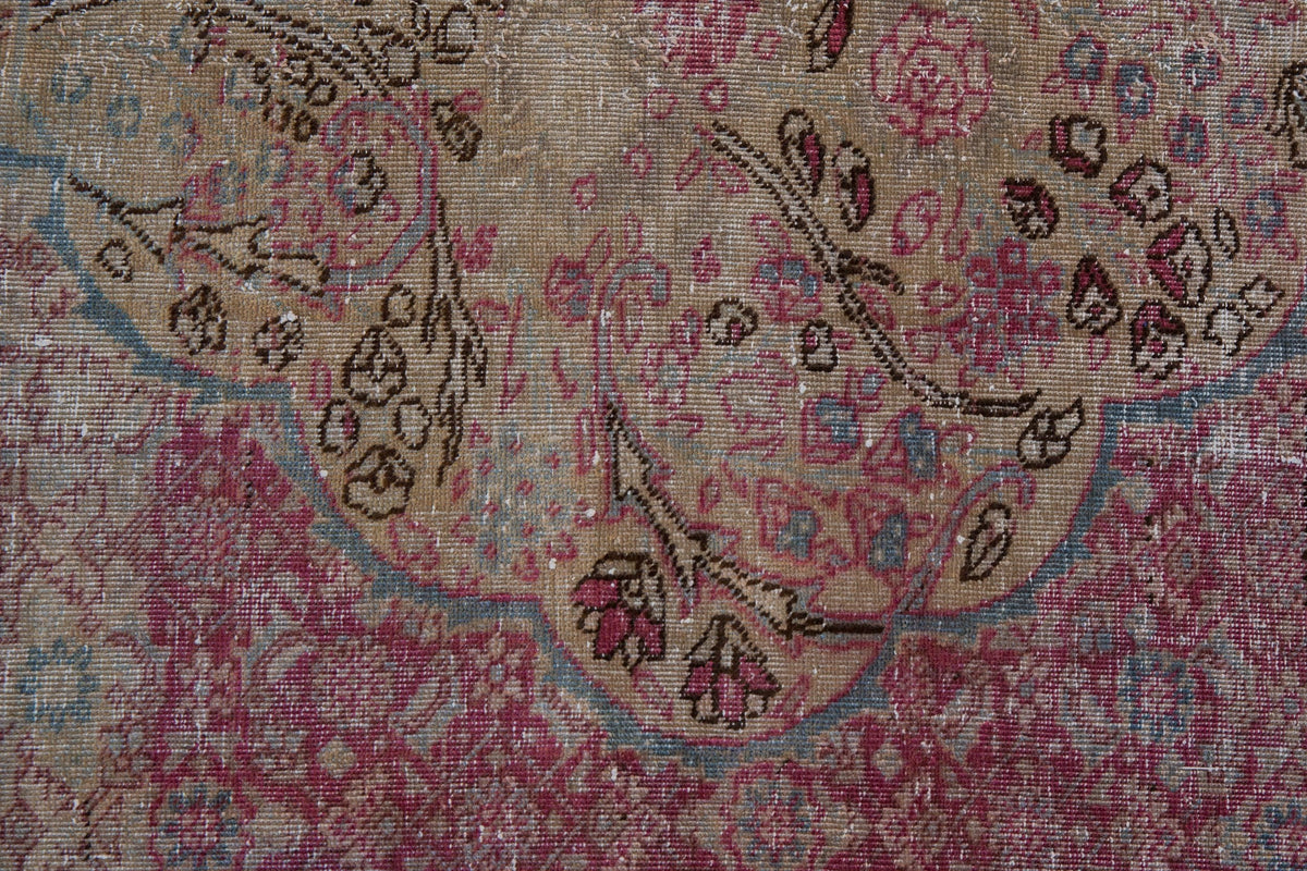 7.5x10.5 Vintage Distressed Kayseri Carpet