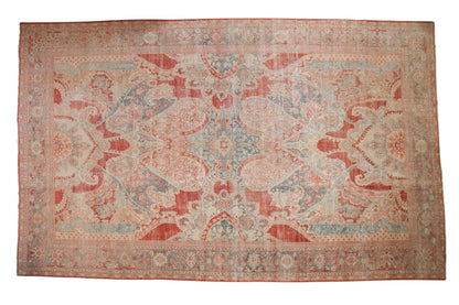10.5x17.5 Vintage Distressed Mahal Carpet