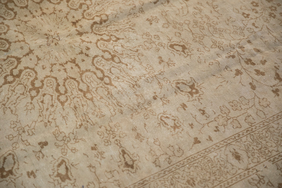 6.5x10 Vintage Distressed Kaisary Carpet