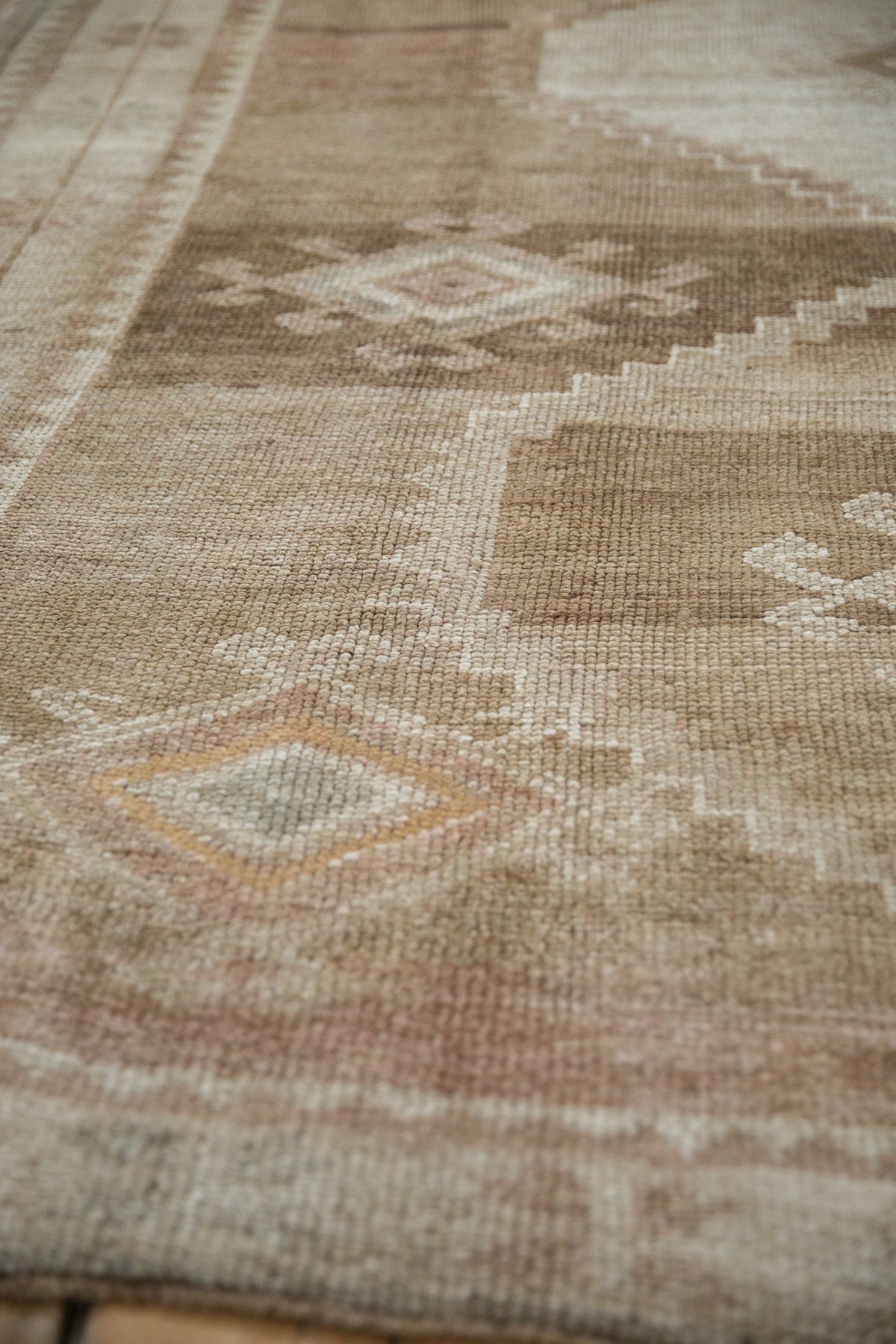 7.5x11 Vintage Distressed Kars Carpet
