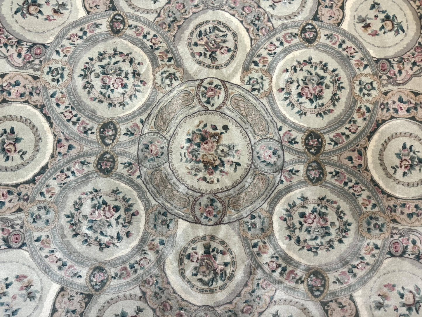 Pak Persian Rug 9x12, Wool with Silk Highlights, European Design, Floral, Green