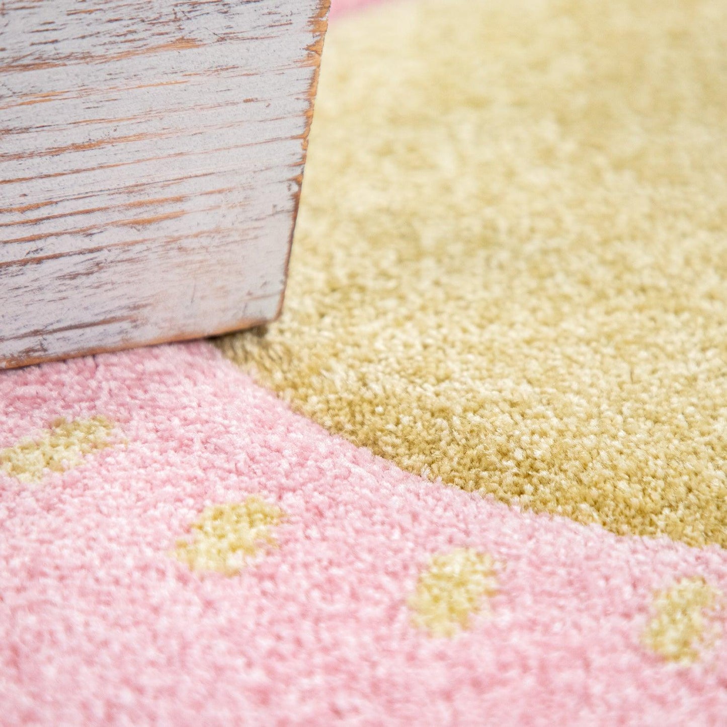 Kids Rug Cosmo with Rainbow & Clouds in Colorful Pink