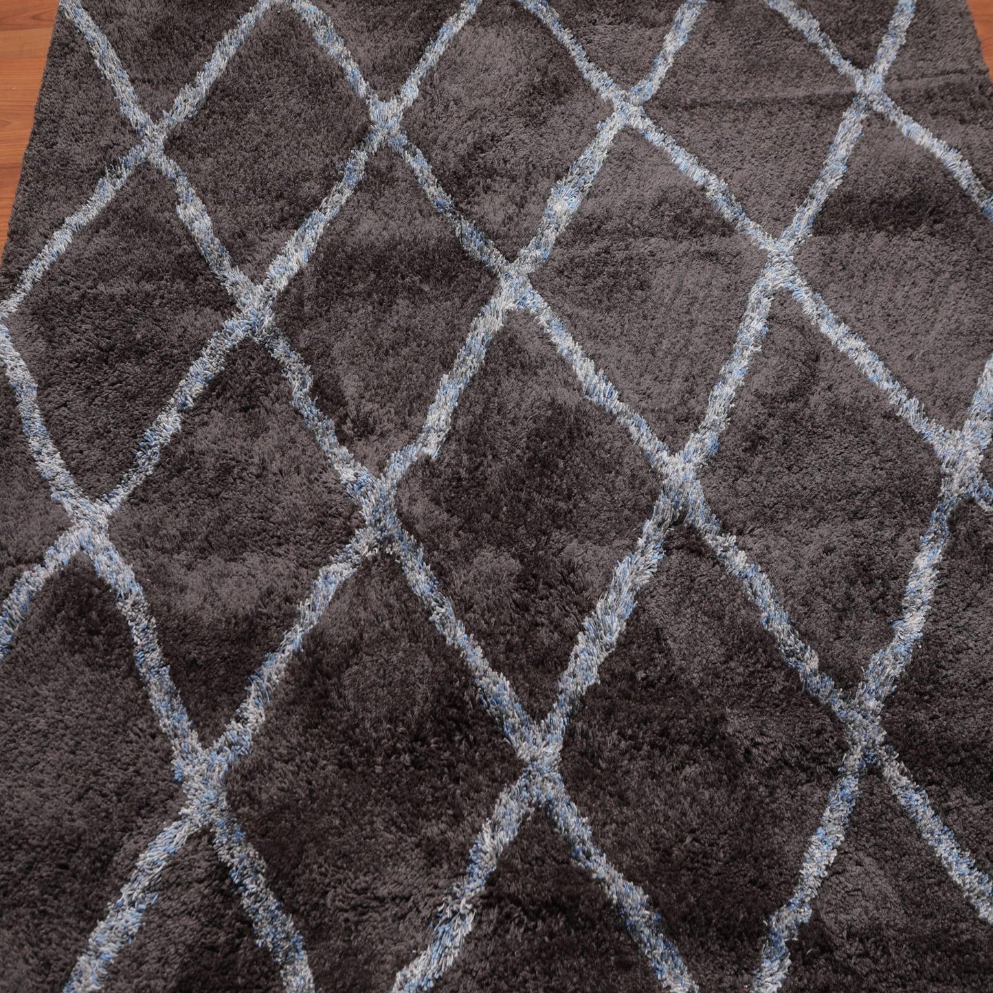5'4" x 7'6" Handmade Super soft Moroccan Shag Area Rug Gray