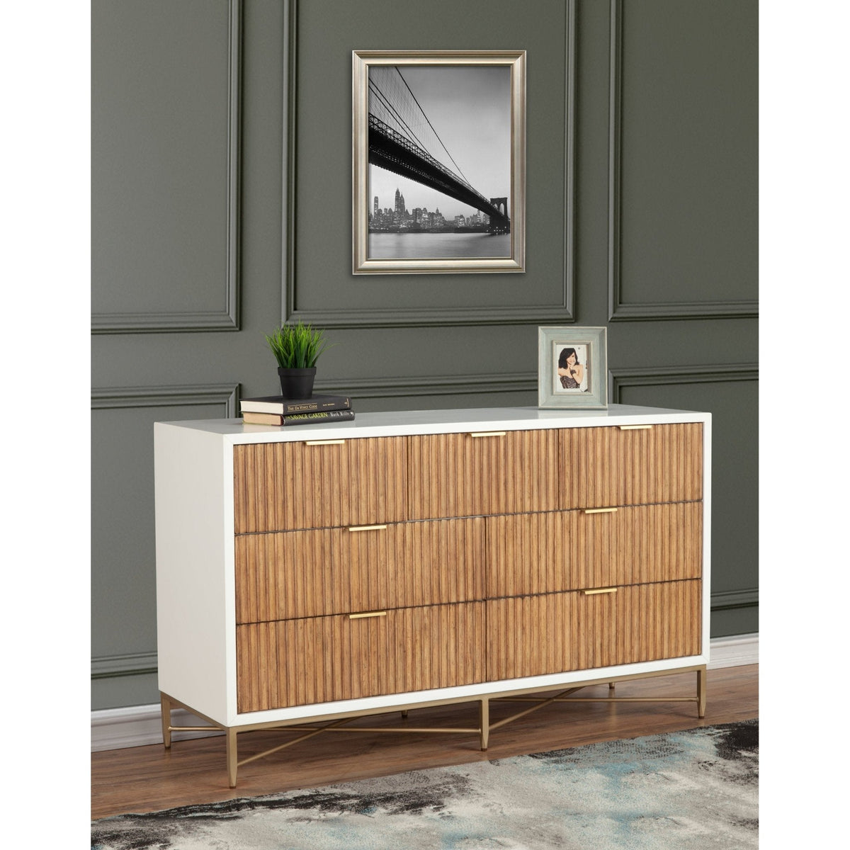 Larsen Dresser