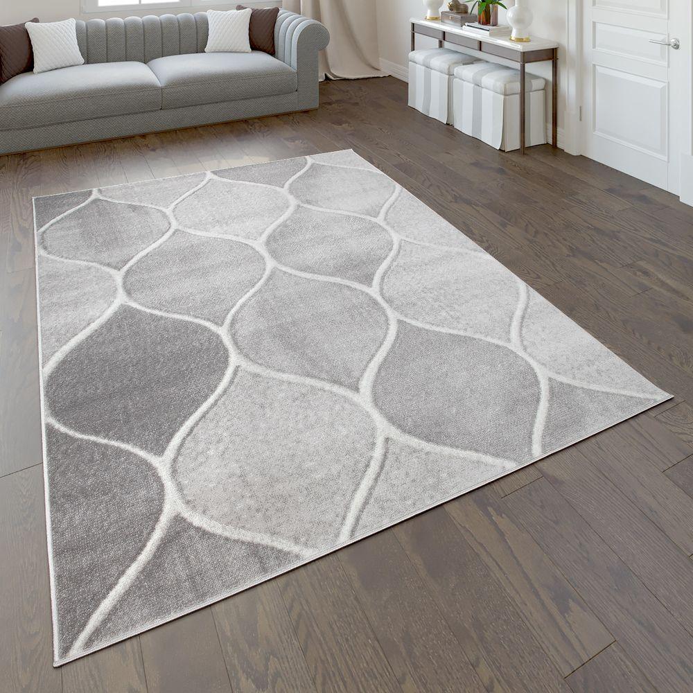 Low-Pile Rug Oriental Design in various gray Tones