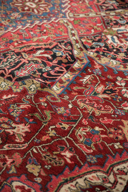 9.5x13 Vintage Ahar Carpet