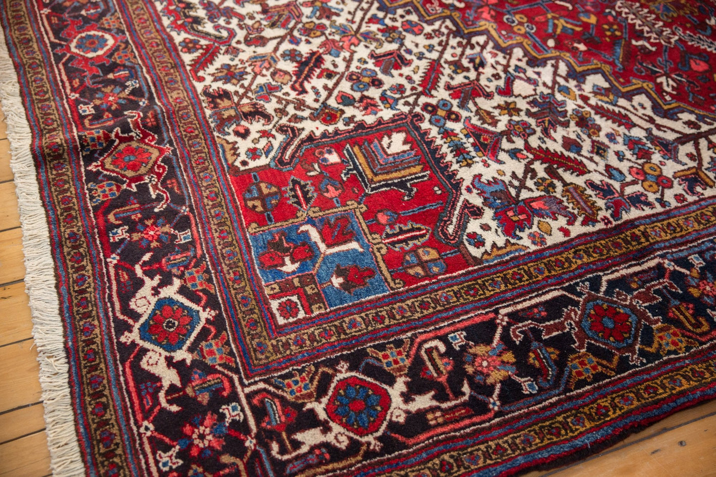 12.5x12.5 Vintage Mehrivan Square Carpet