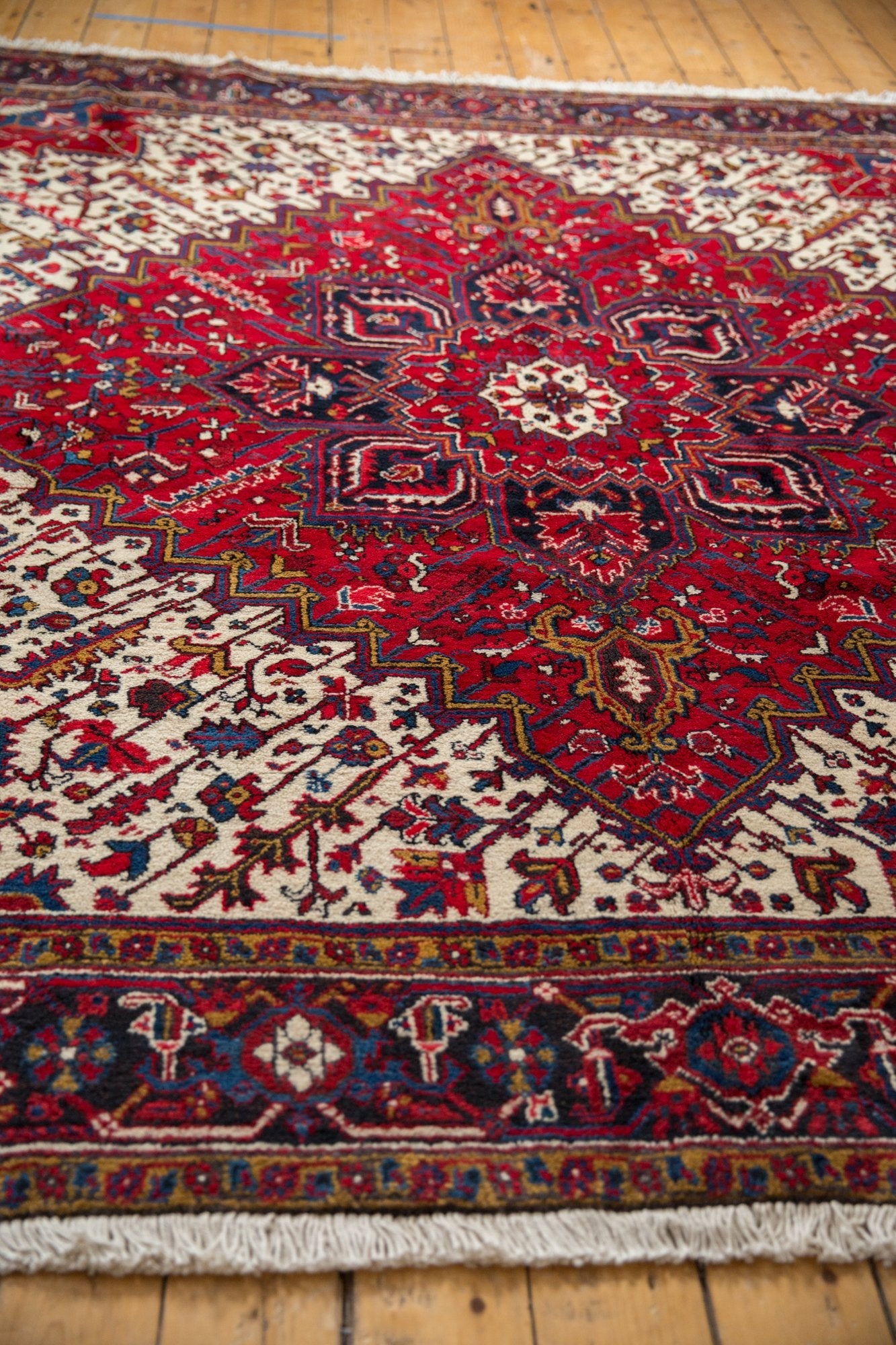 8.5x9.5 Vintage Mehrivan Square Carpet