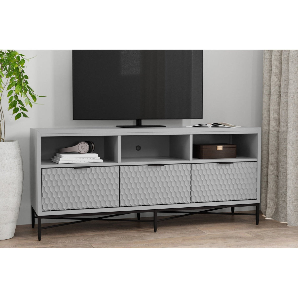 Milo TV Console