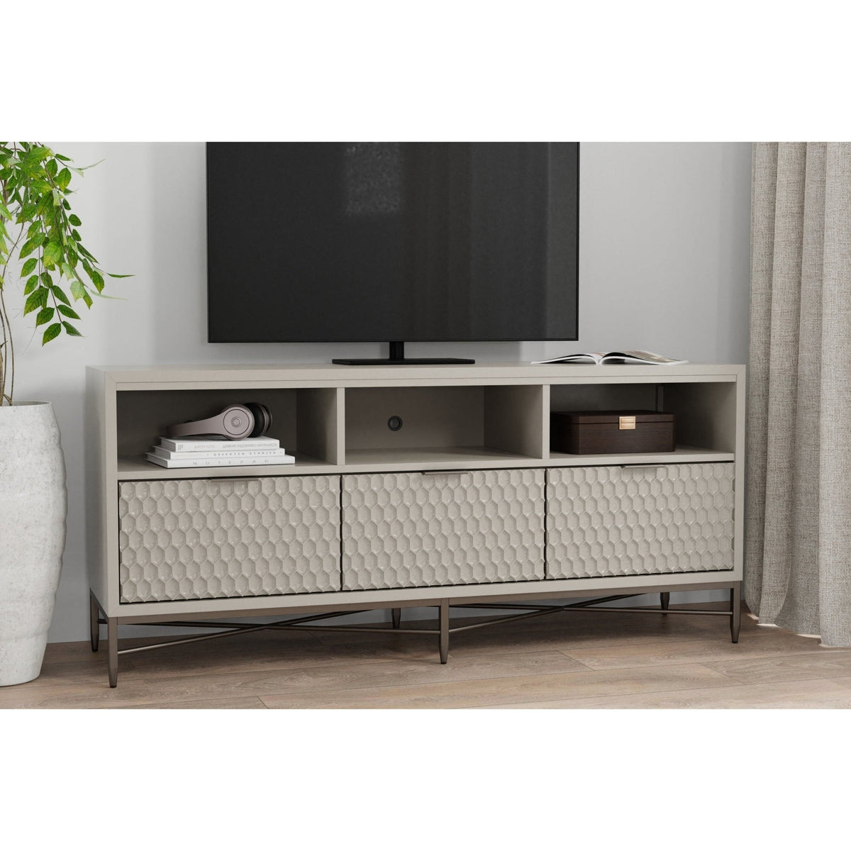 Milo TV Console