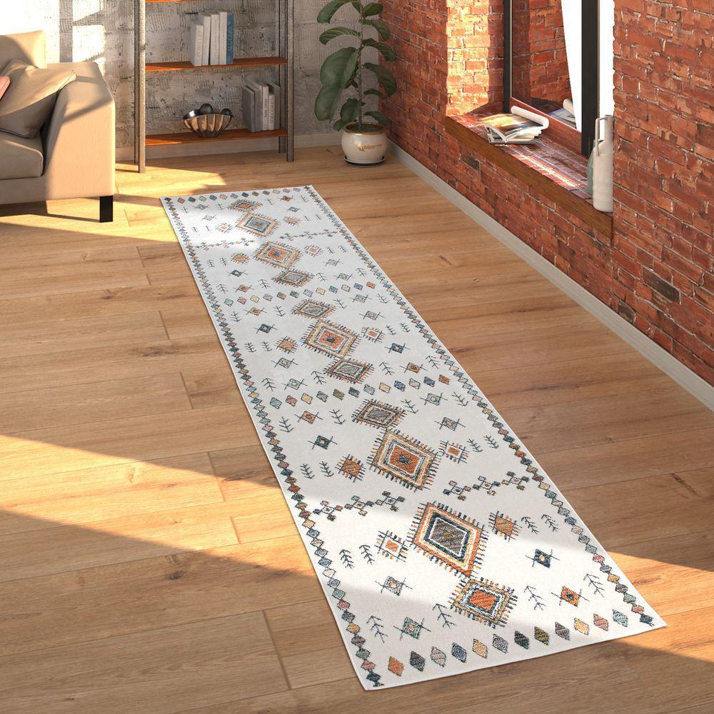Modern Area Rug Boho Design with colorful Pattern in Cream