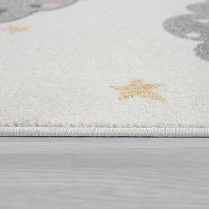 Nursery Rug For Kids, Elephant & Bear in Balloon in Cream