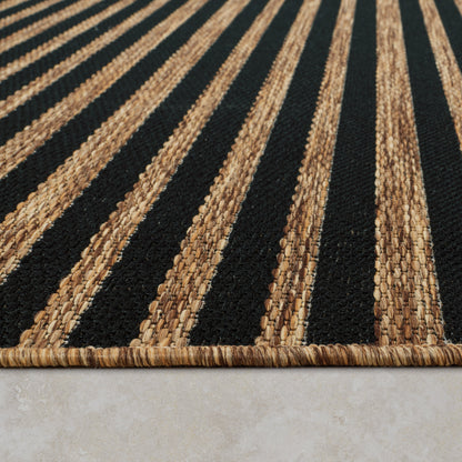 In- & Outdoor Rug Captera with Minimalistic Line Pattern in Nature Beige