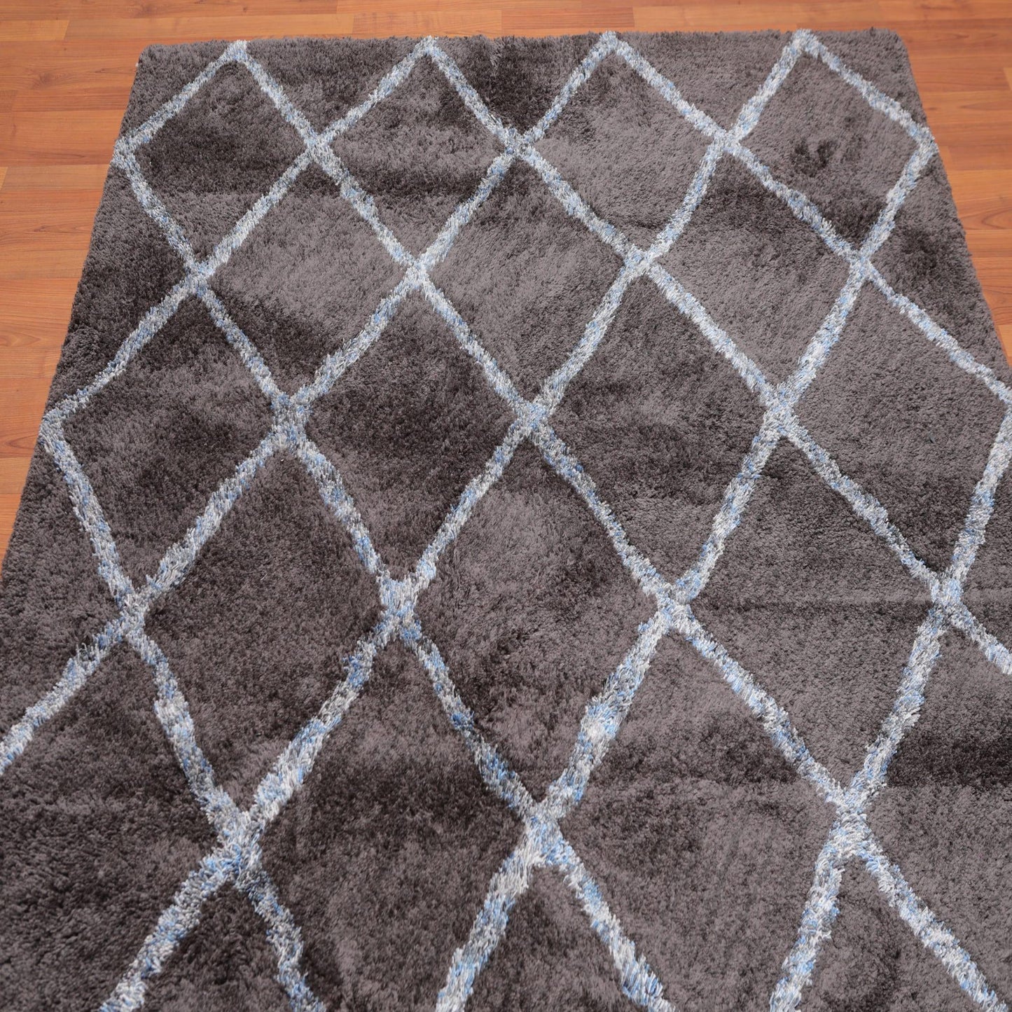 5'4" x 7'6" Handmade Super soft Moroccan Shag Area Rug Gray