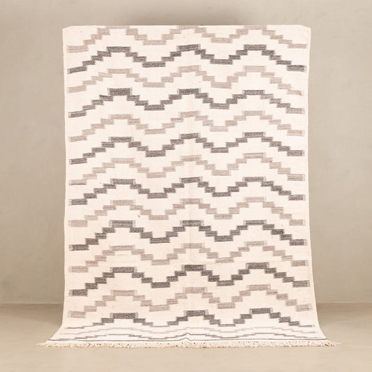 Sanabil - taznakht kilim rug
