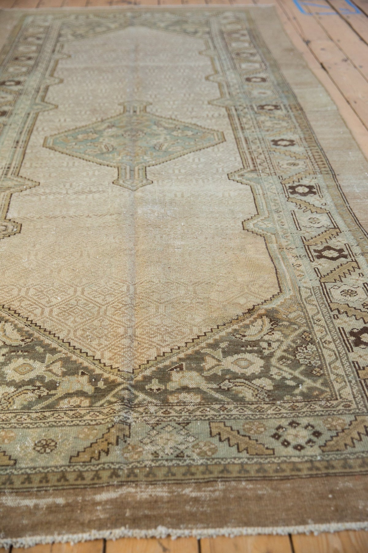 5x11 Vintage Distressed Serab Rug Runner