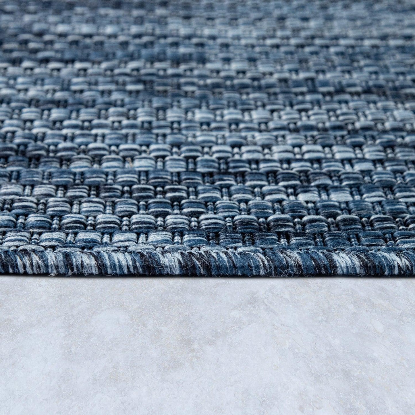 Solid Outdoor Rug for Patio or Balcony weatherproof in Mottled Blue